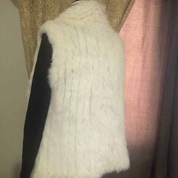 Fur vest - Picture 3 of 3